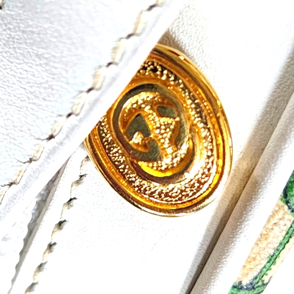 GUCCI Rare Vintage Flora White Leather Oval Crossbody- 007 113 0115 - Picture 8 of 16